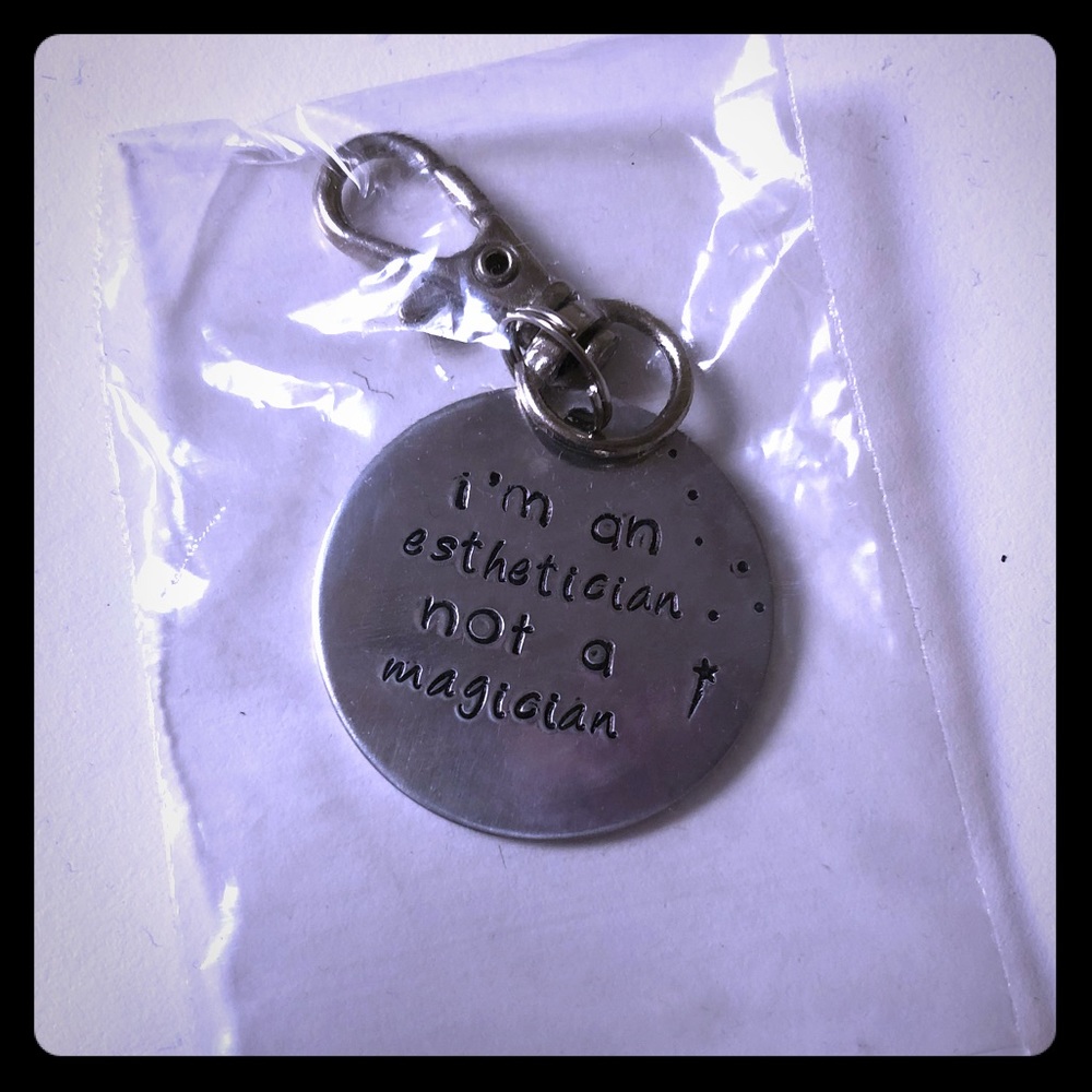 Key chain esthetician